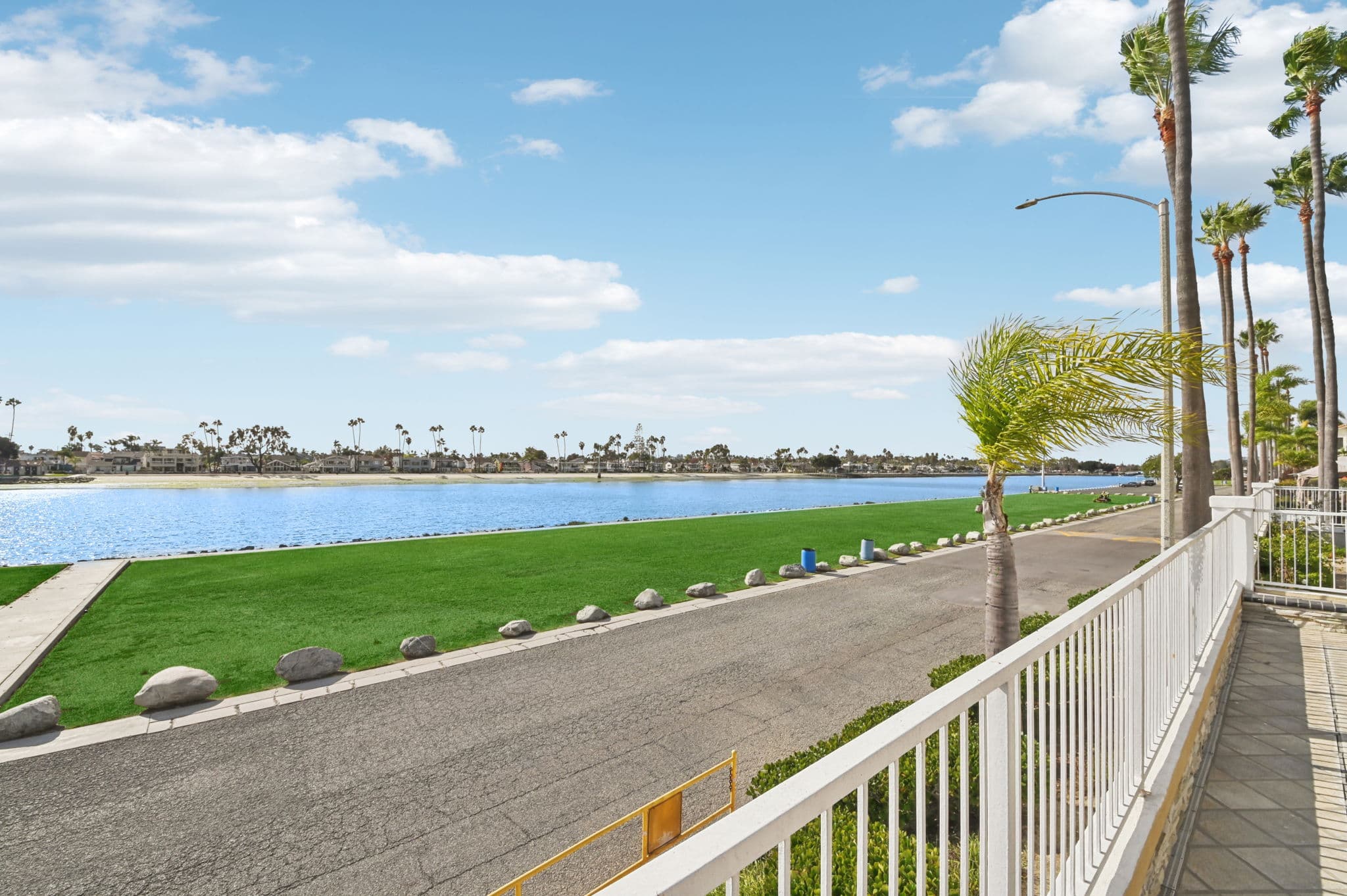 5812 Spinnaker Bay Dr thumbnail 3