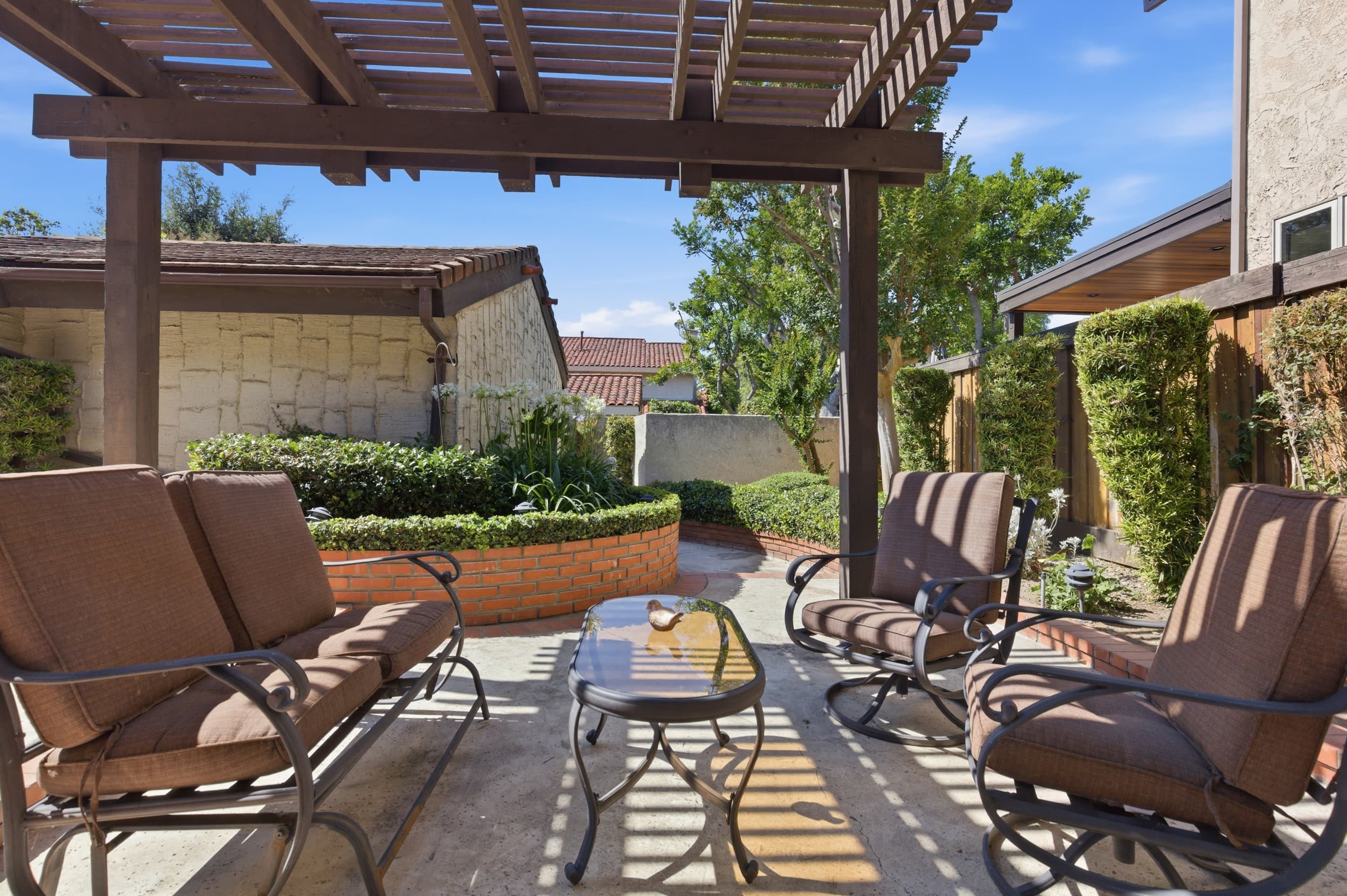 651 Edith Way thumbnail 4